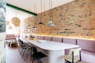 Design Eetruimte in Villa Louis Oostende met Socrete gietvloer