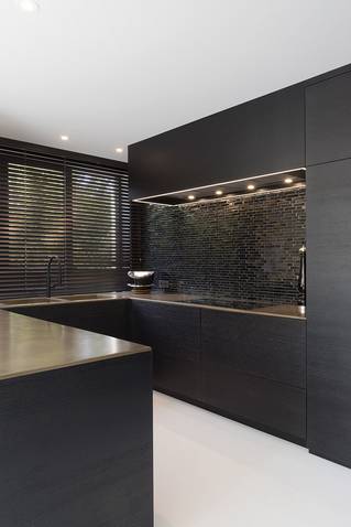 Liquidfloors Mellow pu gietvloer in architectenwoning knokke