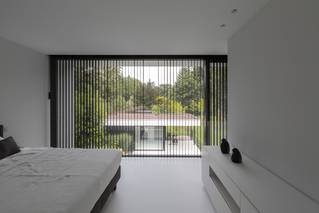 huis RIDD leefruimte wit gietvloer mellow