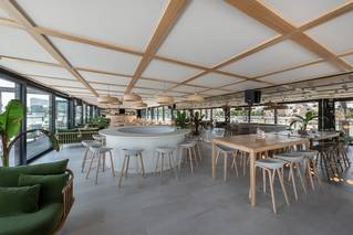 materiálom Socrete v reštaurácii 1