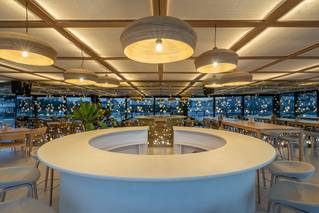 materiálom Socrete v reštaurácii 5