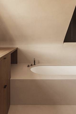 closeup van bad in socrete