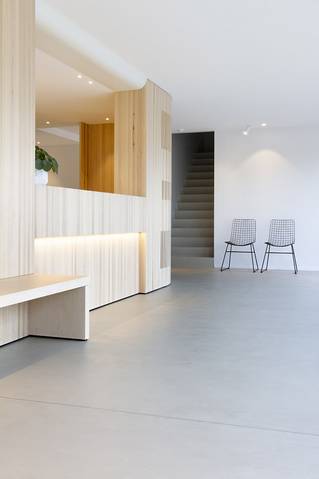 Liquidfloors Socrete gietvloer in oogartsenpraktijk Zulte