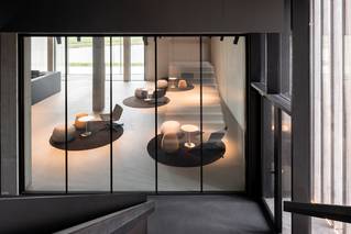 Linum kantoor showroom gietvloer Socrete