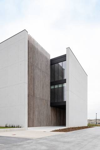 Linum kantoor gebouw buiten