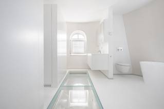 Molen badkamer witte gietvloer 2