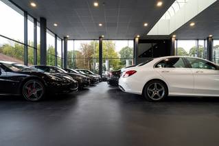 Liquidfloors Endur gietvloer garage showroom Kortrijk