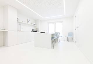 Liquidfloors Mellow pu gietvloer medische praktijk Kortrijk