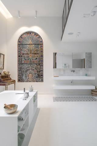 Liquidfloors Mellow pu gietvloer in badkamer loft doornik