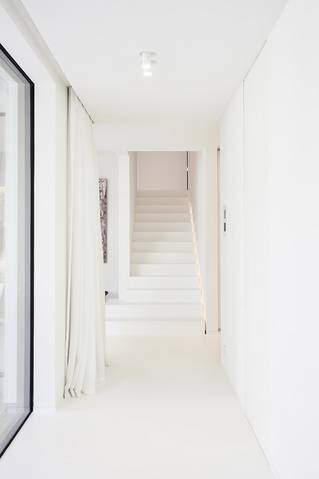 Liquidfloors Mellow pu gietvloer in architectenwoing Knokke