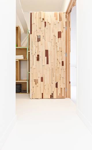 sloophout renovatie witte gietvloer