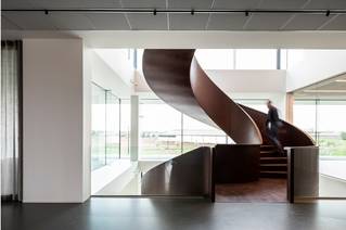 Liquidfloors Mellow pu gietvloer in kantoorgebouw Kortrijk