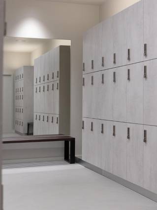 Liquidfloors Socrete minerale harsvloer gietvloer fitness club brussel