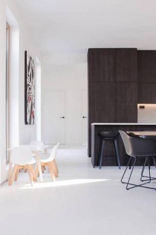 Mellow in sleek, modern interior