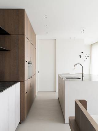 Moderne Keuken met grijze Socrete gietvloer