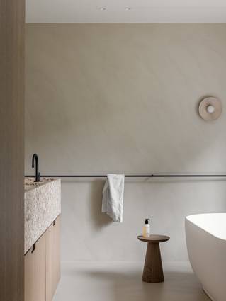 Badkamer met Socrete gietvloer en gietwanden