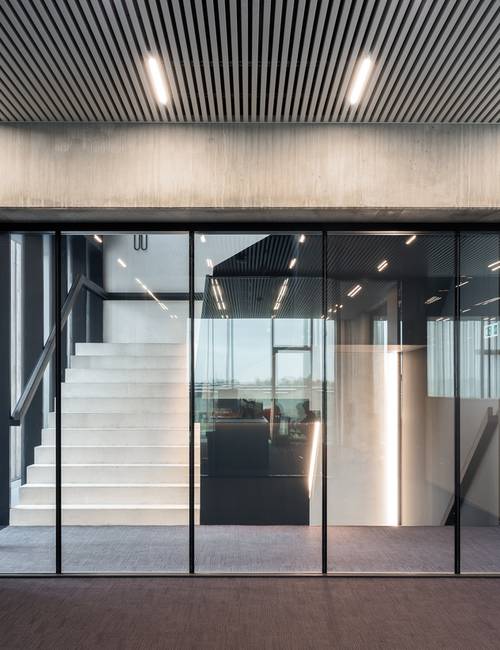 Linum kantoor showroom gietvloer Socrete