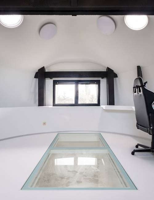 Molen zolder witte gietvloer