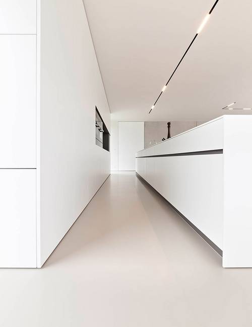 Cast floormellow liquidfloors Hautekeete bathroom