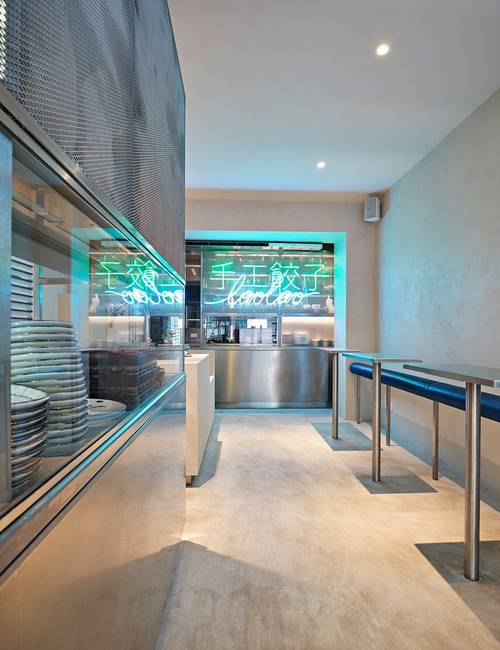 liatou podlahou Socrete 8