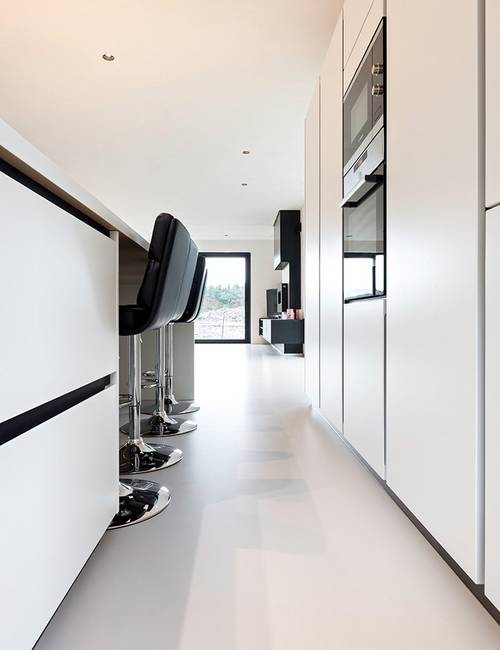 Liquidfloors Mellow pu gietvloer keuken privéwoning Oostkamp