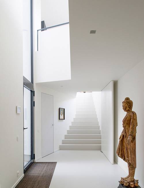 Liquidfloors Mellow pu gietvloer trappen privéwoning Genappe