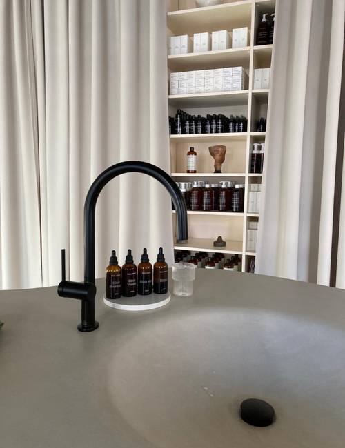 Socrete sink seamless