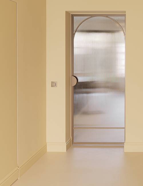 hall in Sundae house with Socrete floor