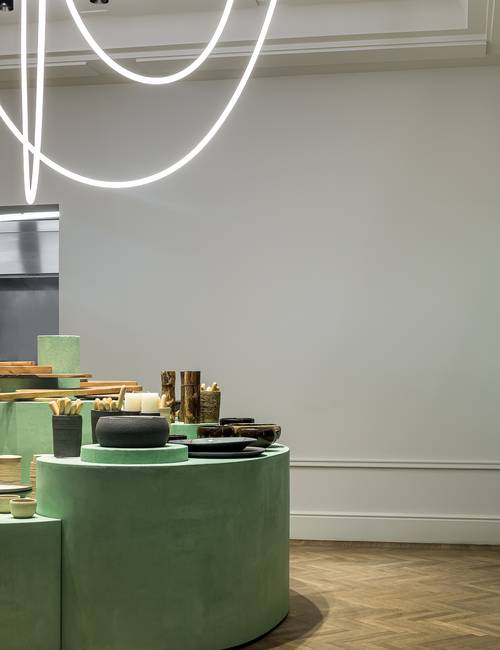 design stands met minerale afwerking