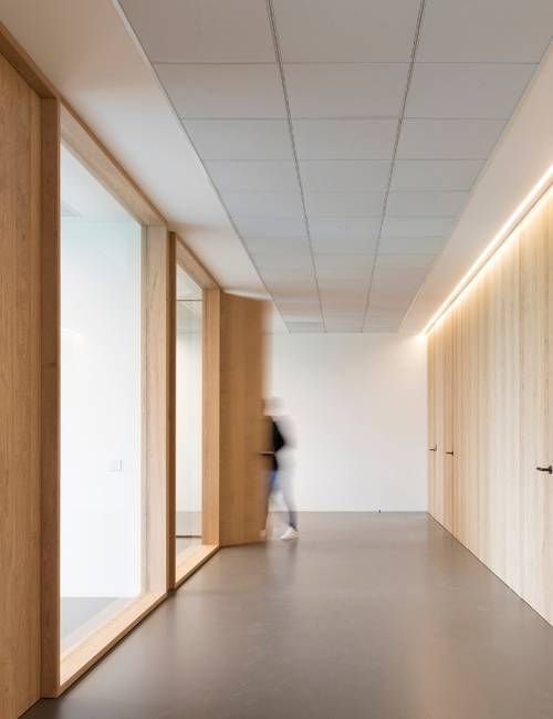 Liquidfloors Mellow pu gietvloer in kantoorgebouw Kortrijk