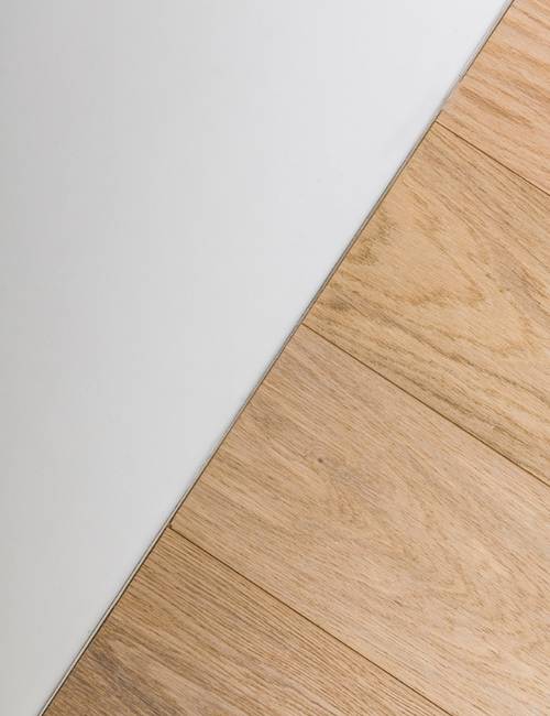 Liquidfloors Mellow pu gietlvoer detail in combinatie met parket in kijkwoning Zulte