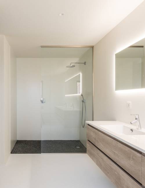 Liquidfloors Mellow pu gietlvoer in badkamer kijkwoning Zulte