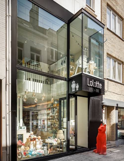 Liquidfloors Mellow pu gietvloer trap in winkelruimte Oostende