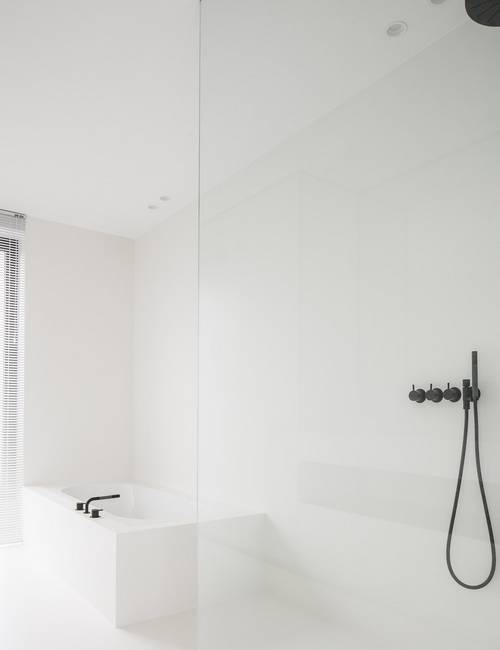 Liquidfloors Mellow pu gietvloer in badkamer appartement Brugge