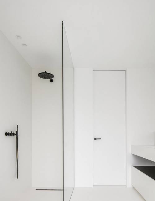 Liquidfloors Mellow pu gietvloer in badkamer appartement Brugge