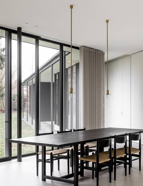 dining room with Socrete cast floor