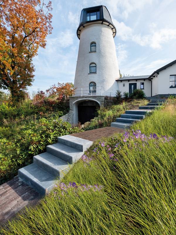 Molen buiten tuin uitzicht