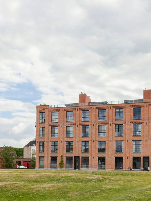 Buiten fabriek loft Gent